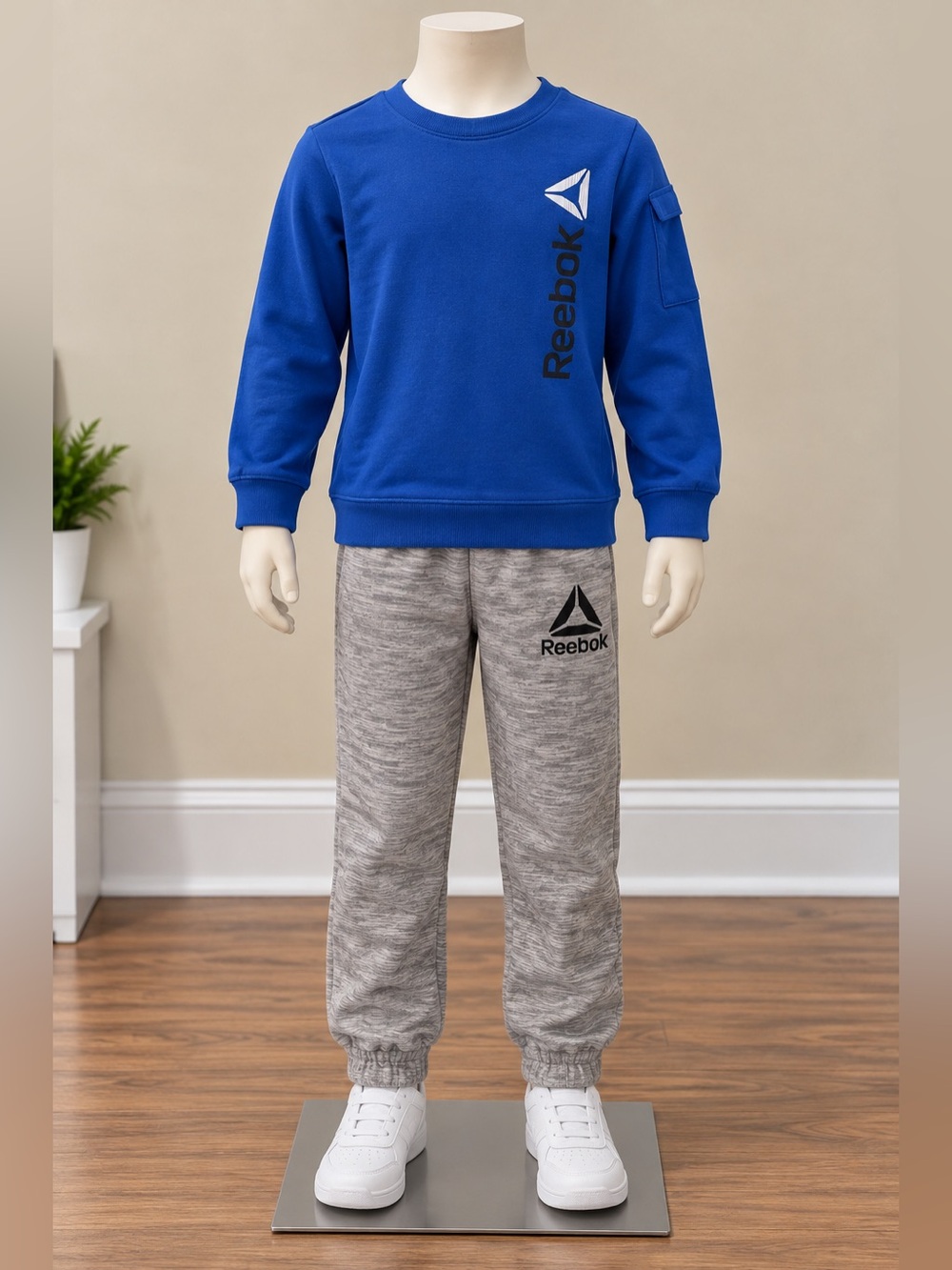 REEBOK Boys 2 Piece Blue Sweatshirt & Gray Jogger Pants Set size 8